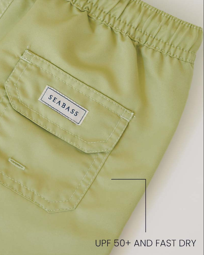 Jungs UV Badeshort Pistazie Grün - einfarbig